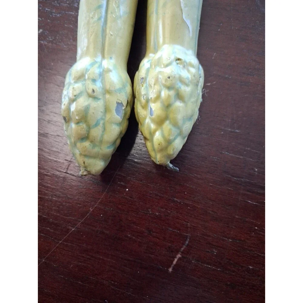 Set Of 2 Asparagus Candle Sticks